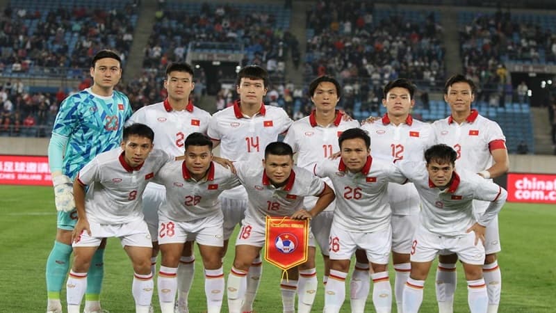 Kinh nghiệm soi kèo góc nhà cái chú ý đội hình ra quân